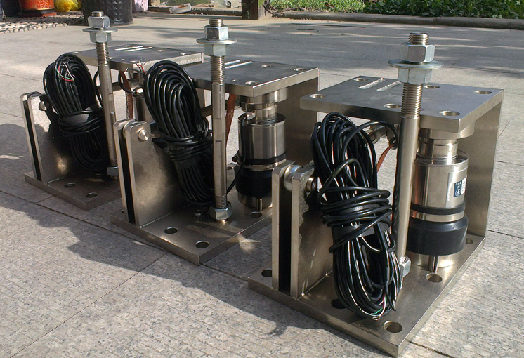 液體灌裝機(jī),稱(chēng)重灌裝機(jī),定量灌裝機(jī) 液體灌裝機(jī),稱(chēng)重灌裝機(jī),定量灌裝機(jī)