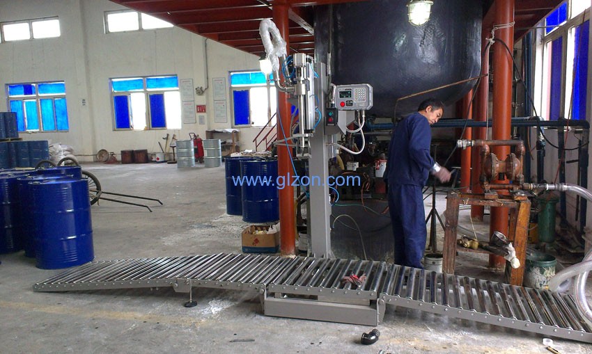 全自動灌裝機(jī)|干粉砂漿包裝機(jī)|自動灌裝機(jī)|噸袋包裝機(jī)|防爆灌裝機(jī)|涂料灌裝機(jī)|潤滑油灌裝機(jī)|液體灌裝秤|油漆灌裝機(jī) 全自動灌裝機(jī)|干粉砂漿包裝機(jī)|自動灌裝機(jī)|噸袋包裝機(jī)|防爆灌裝機(jī)|涂料灌裝機(jī)|潤滑油灌裝機(jī)|液體灌裝秤|油漆灌裝機(jī)