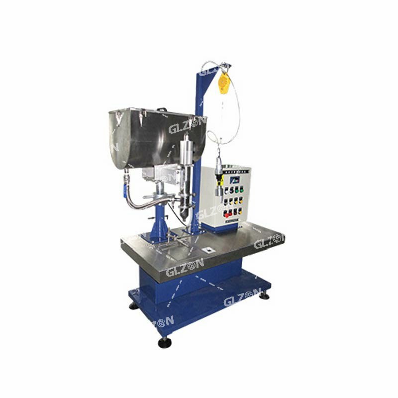 液體灌裝機(jī),稱重灌裝機(jī),定量灌裝機(jī) 液體灌裝機(jī),稱重灌裝機(jī),定量灌裝機(jī)