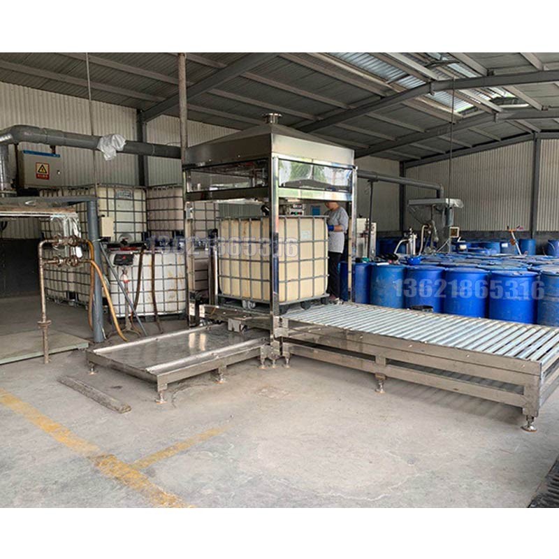 液體灌裝機,稱重灌裝機,定量灌裝機 液體灌裝機,稱重灌裝機,定量灌裝機