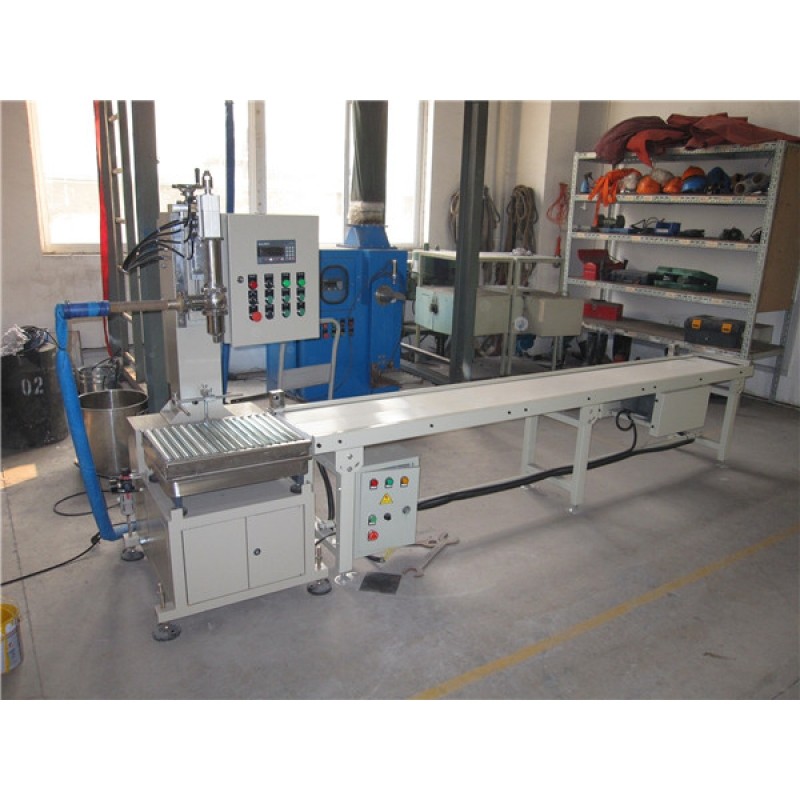 小型半自動液體灌裝機